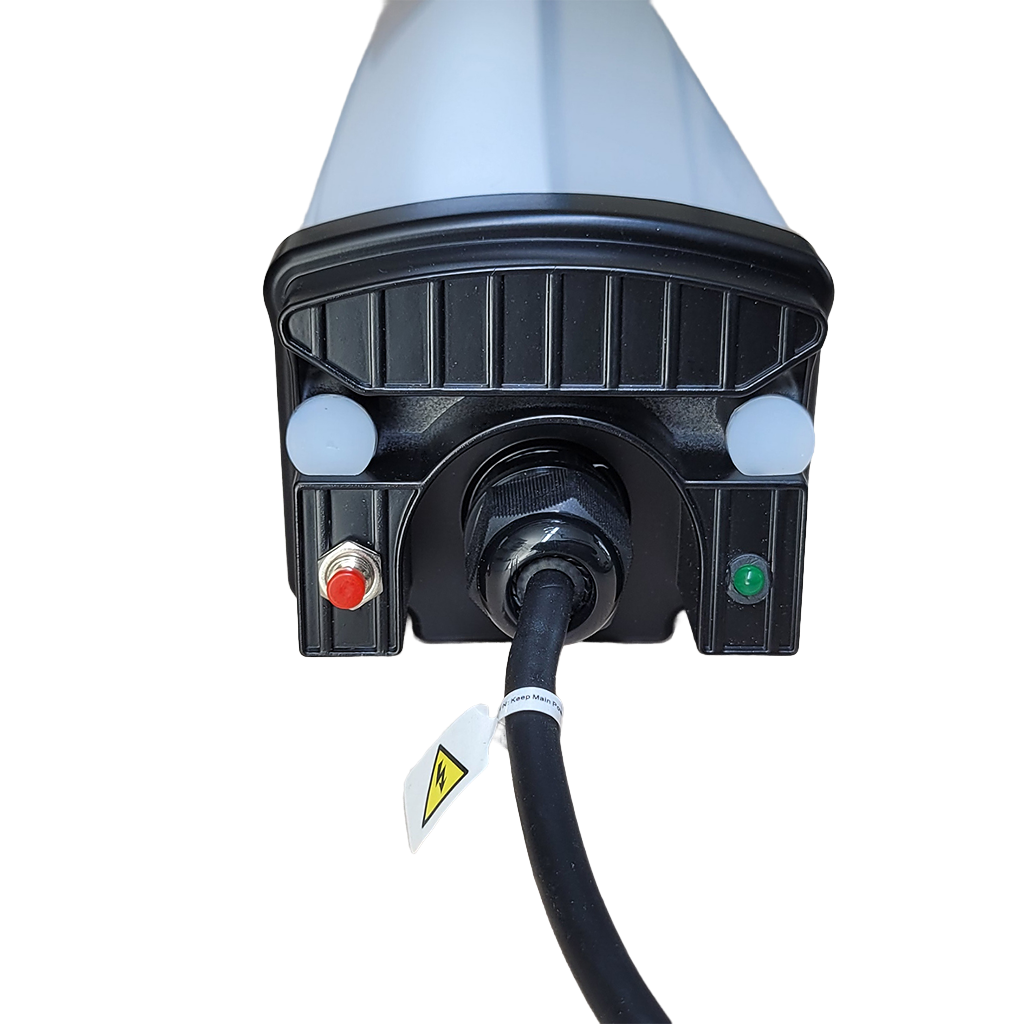 Ester 30 BK EM - Estanco LED IP65, 30W, 3900lm, 130lm/W con Kit de Emergencia 3h Autonomía